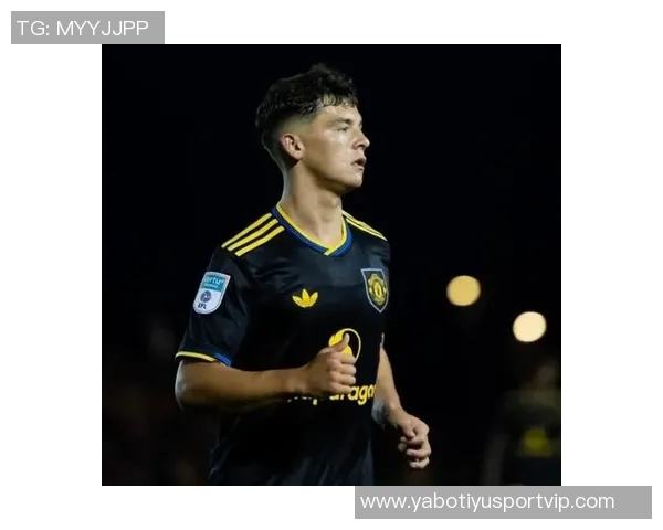 英格兰队今日训练迎来U20小将莱西塞缪尔坎贝尔强势加盟